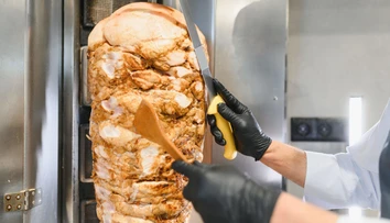 V poľskom mäsovom výrobku našli nebezpečnú salmonelu. Produkt bol určený aj pre Slovensko