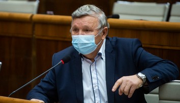 Od kotlebovcov odchádza primátor Rimavskej Soboty Jozef Šimko