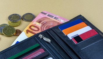 Dievčatá (14) našli peňaženku s viac ako 600 eurami, vrátili ju majiteľovi