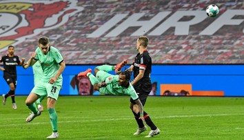 Kto strelil najkrajší gól roka? Cenu Ferenca Puskása získa jeden z 11 finalistov