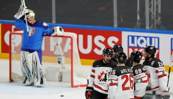 Skupina B: Kanada zdolala Taliansko a stále má šancu postúpiť do štvrťfinále