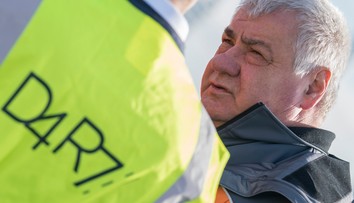 Minister dopravy chcel diaľničné známky zdražovať, so zrušením nesúhlasí