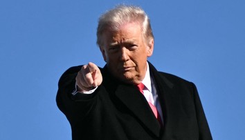 Pomoc je na ceste, odkázal Trump demonštrantom v Iráne a vyzval ich, aby obsadili inštitúcie