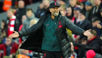 Jürgen Klopp sa vrátil k spornému zákroku spred šiestich rokov. Skritizoval správanie slávneho stopéra