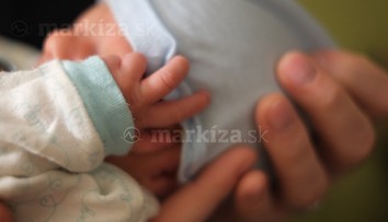 Seriálové dieťa je na svete: Ako prví máme foto syna známej hereckej dvojice!