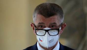 Krik v predvolebnej debate v Česku. Kandidáti na premiéra sa pohádali hneď v úvode