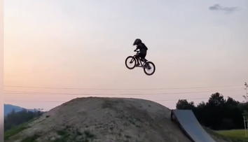 VIDEO: Vďaka svojej vášni a odhodlaniu sa stal hviezdou už ako sedemročný. Na Instagrame má tisíce sledovateľov