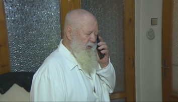 Preliezal plot či dral sa cez kopu smetí, len aby pomohol. Lekár Juraj Orság (85) je legendou