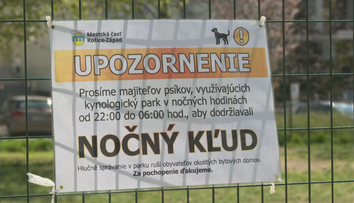 Košice zavádzajú regulácie pre psíčkarov. Nočný pokoj na venčoviskách bude kontrolovať polícia