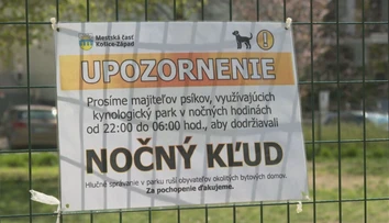 Košice zavádzajú regulácie pre psíčkarov. Nočný pokoj na venčoviskách bude kontrolovať polícia