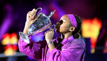 Turnaj majsteriek ovládla Američanka Gauffová. Vo finále dokázala otočiť takmer stratený duel