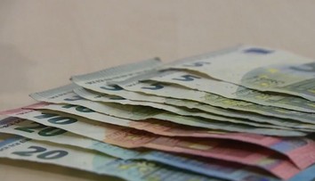 Ekonomika sa spomalí, ceny pôjdu hore. Čo čaká domácnosti a firmy v najbližších mesiacoch?