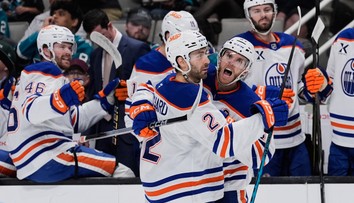 VIDEO: McDavid neprestáva udivovať, absenciu „parťáka“ zvláda. Piatimi bodmi vybavil zápas