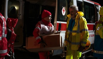 Výbuch míny pod minibusom v Burkina Faso si vyžiadal najmenej desať obetí