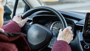 Má 103 rokov a stále bola schopná sadnúť si za volant, až kým ju nezastavili policajti. Auto plánuje vymeniť za bicykel