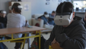 Dejepisárka vnáša žiakov do histórie prostredníctvom virtuálnej reality. Pomáha im to lepšie pochopiť minulosť