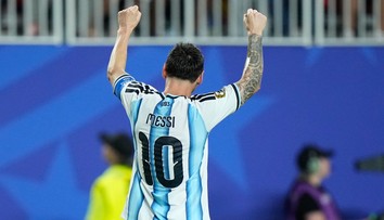 Argentíne zariadil triumf hetrikom Messi a zapísal sa do histórie MS. Alžírsko nedokázalo skórovať