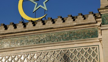 Radikálnym a nenávistným kázňam dali stopku. Vo Francúzsku zatvorili mešitu