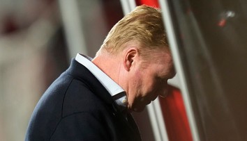 Barcelona už má nástupcu odvolaného kouča Koemana, tvrdia španielske médiá