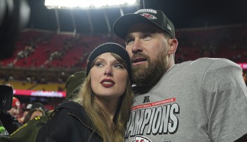 Taylor Swift dostala svoj vysnívaný prsteň, s hráčom NFL Travisom Kelcem sa zasnúbili. Fanúšikovia jasajú, reagoval aj Trump