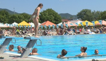 Chlapec, ktorý sa nakazil parazitom, je v kritickom stave. Hygienici budú na kúpaliskách robiť mimoriadne odbery