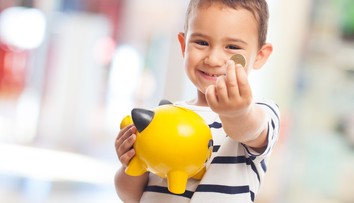 Dávate deťom vreckové? Naučte ich vychádzať s peniazmi