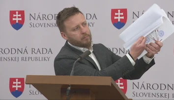 Posudok, ktorým argumentoval Kotlár, má problém. Jeho autorka prišla o znalecké oprávnenie