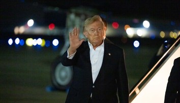 Záhadná výmena Air Force One: Trump musel na naliehanie Tajnej služby presedlať do starého lietadla