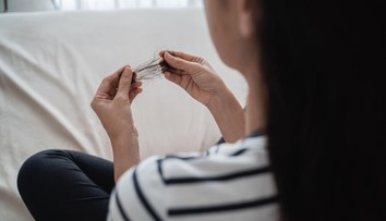 Vypadávajú vám vlasy viac než zvyčajne? Odborníčka poukázala na príčiny a účinné riešenia