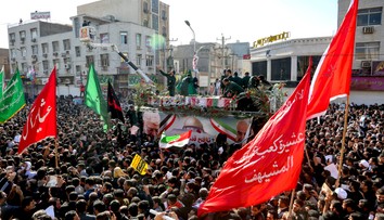 Desaťtisíce ľudí prišli na prvú smútočnú rozlúčku so Solejmáním