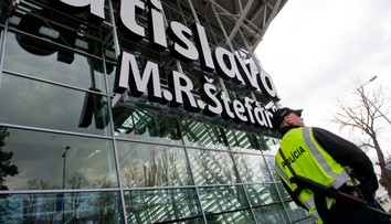 Medzi nakazenými sú aj mestský poslanec a ochrankár z bratislavského letiska