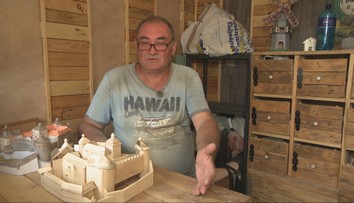 Výnimočné umenie: Bývalý vojak vyrába fascinujúce drevené modely