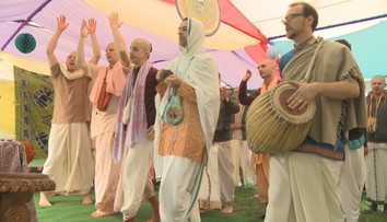 Mních z Hare Krišna: Verím v reinkarnáciu tak, ako vy v gravitáciu