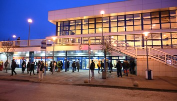 Poplach na stanici v Trnave. Muž napadol iného muža, spôsobil mu bodno-rezné poranenia