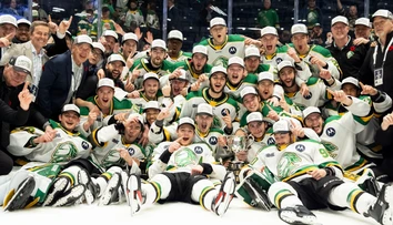 Prestížny Memorial Cup spoznal svojho víťaza. Pekarčíkov tím vypadol po prehre so šampiónom