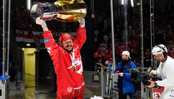 Vladimír Dravecký sa v Třinci stal legendou. Jeho hrdý syn sa teší na novú výzvu vo Švédsku