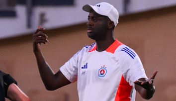 Nebolo to ideálne, no máme super výsledok. Touré môže za víťaznú premiéru ďakovať aj VAR-u