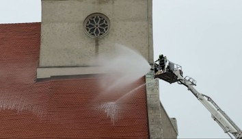 Záchrana Dómu svätého Martina. Hasiči zasahovali v centre Bratislavy, simulovali cvičenie