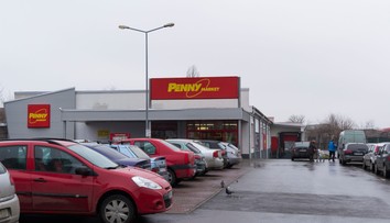 Známy reťazec spustil kontroverznú súťaž. Za nákup potravín môžete vyhrať silikóny