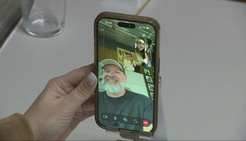 Známemu mužovi z Miami ukradli podvodníci fotografie a okrádajú ženy aj na Slovensku. Spojili sme sa s ním