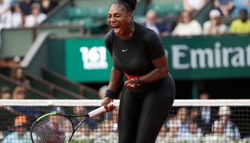 VIDEO: Serena Williamsová šokovala netradičným outfitom, má však na to zásadný dôvod