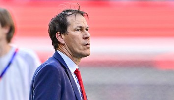 Kontroverzia okolo červenej karty na MS neutícha. Nie je to hráčova chyba, odkázal tréner Belgicka