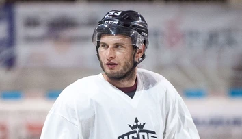 Zahral si s Crosbym, z NHL ho vyprevadil Gretzky. Bývalý kapitán Slovenska sa nevyhovára: Chyba bola vo mne