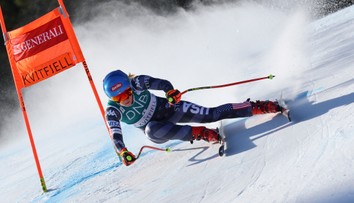Shiffrinová získala veľký glóbus, Goggiová má malý za zjazd