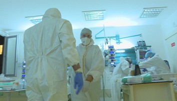 Žiadne mimoriadne odmeny pre zdravotníkov. Musia si počkať, kým sa koalícia dohodne na reformách