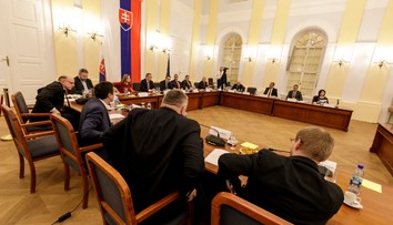 Ústavnoprávny výbor bude vypočúvať týchto 16 kandidátov na sudcov ústavného súdu