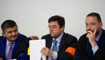 Proti advokátovi Parovi sa postavila už aj Rada prokurátorov. Odsudzuje jeho komunikáciu s Kočnerom
