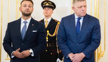 Po Kmecovi môžu padnúť aj ďalší, Hlas odkázal premiérovi, že nenechá zo seba robiť handru