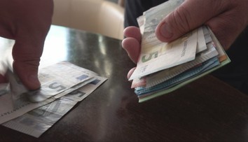 Zdražovanie, ktoré pocíti každý: Za poistenie auta, domu či dovolenky si poriadne priplatíme