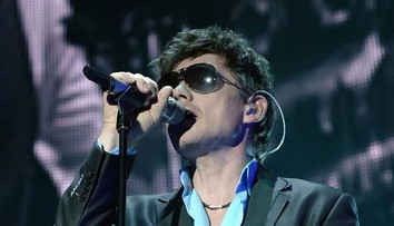 Trasenie, pomalé pohyby, nespavosť. Spevák skupiny A-ha oznámil, že má Parkinsona